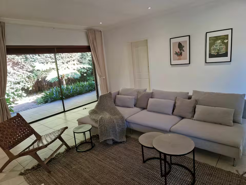 Garden view lounge